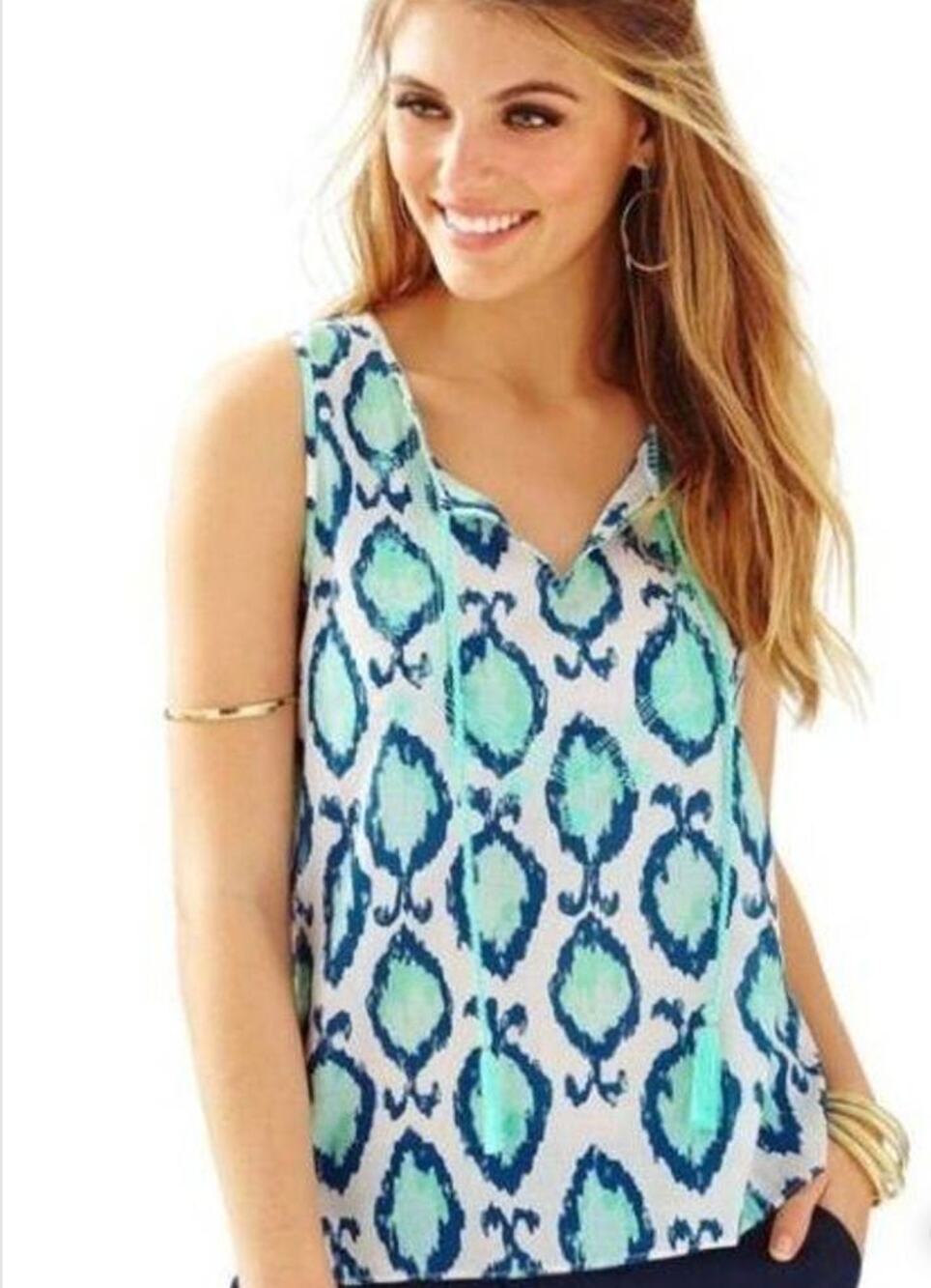 Lilly Pulitzer Lauren Top in Hook You